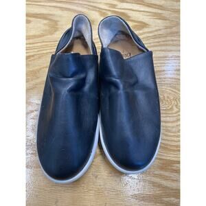 Beek Loafer Women's 7 Black Leather Slip On Flat Heel Casual Comfort Shoes S29